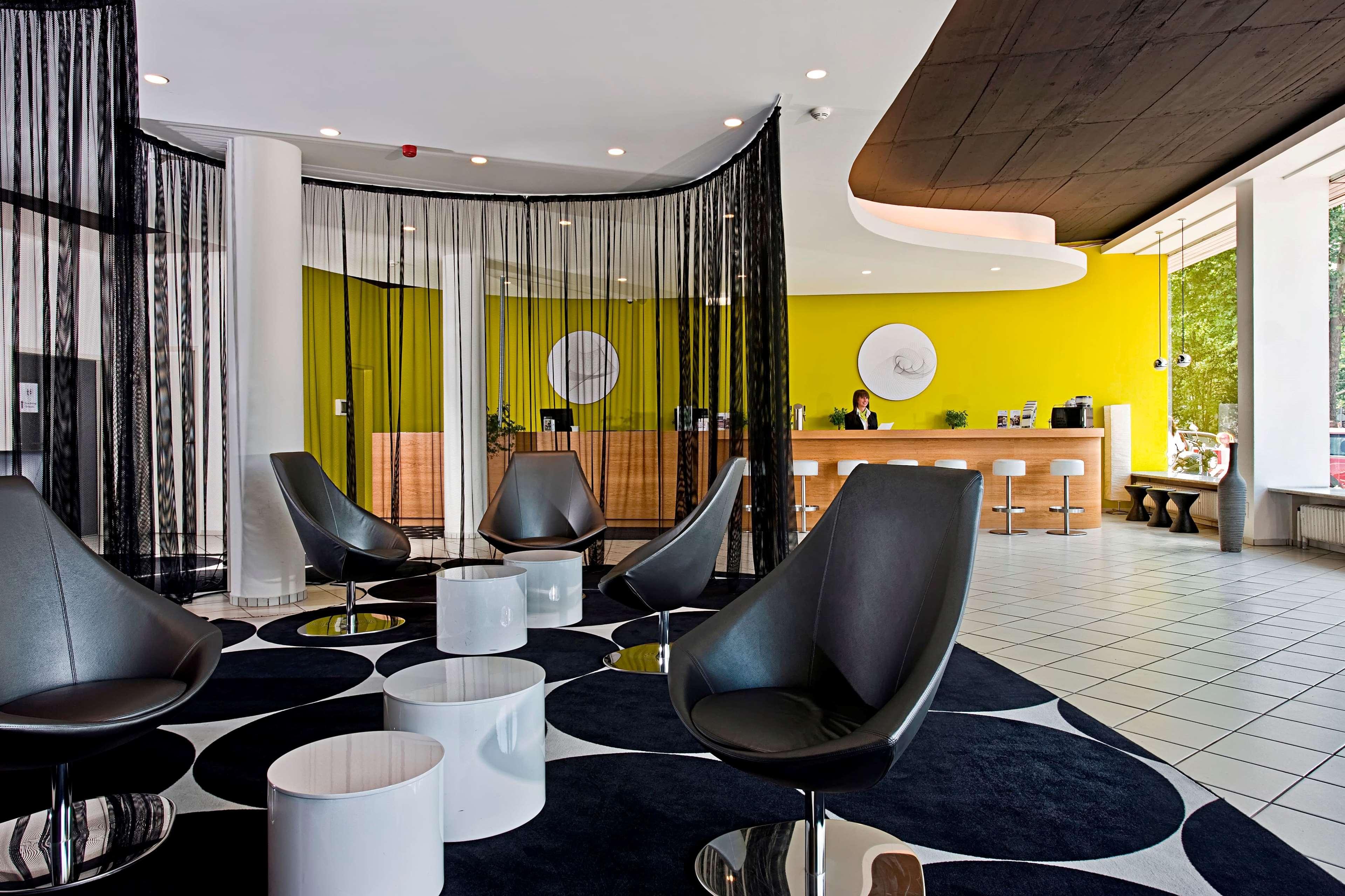 Hotel Tryp By Wyndham Frankfurt Frankfurt am Main Exterior foto