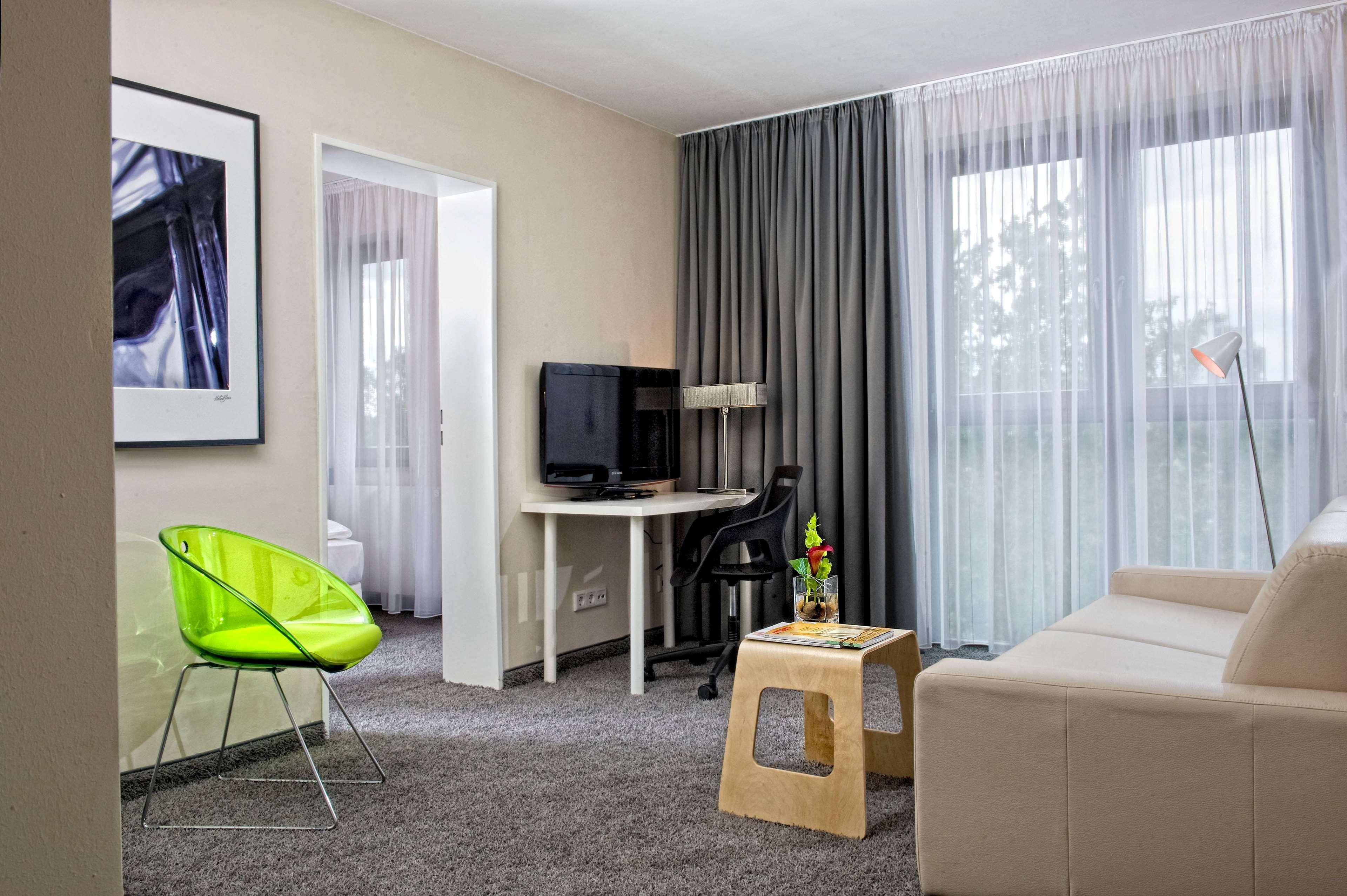Hotel Tryp By Wyndham Frankfurt Frankfurt am Main Zimmer foto