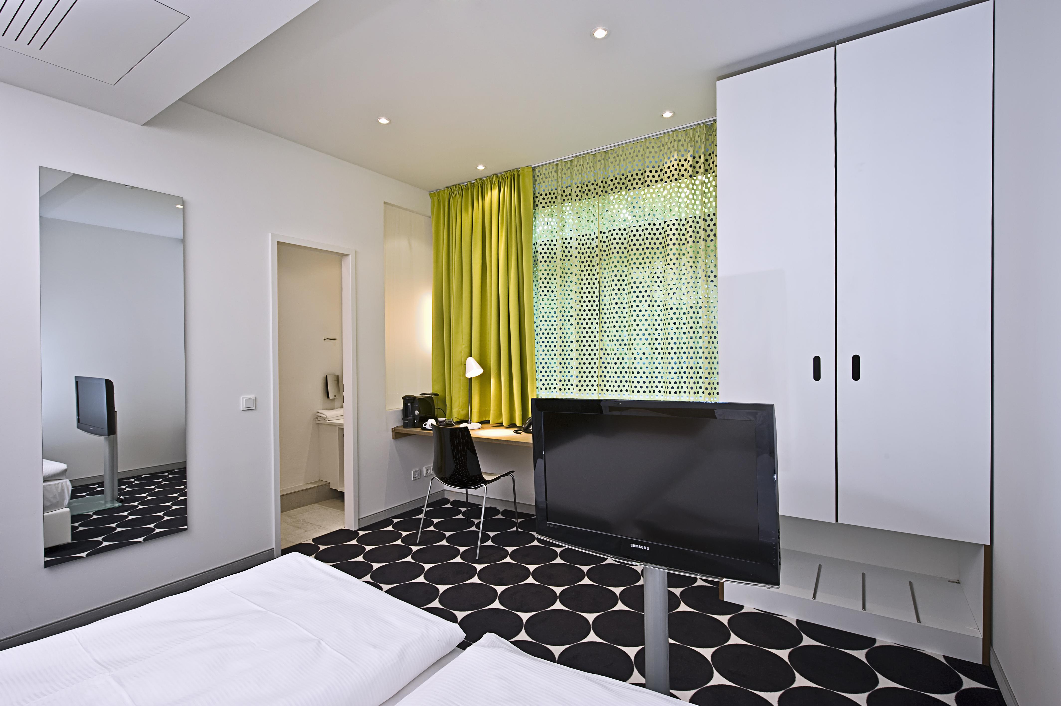 Hotel Tryp By Wyndham Frankfurt Frankfurt am Main Exterior foto