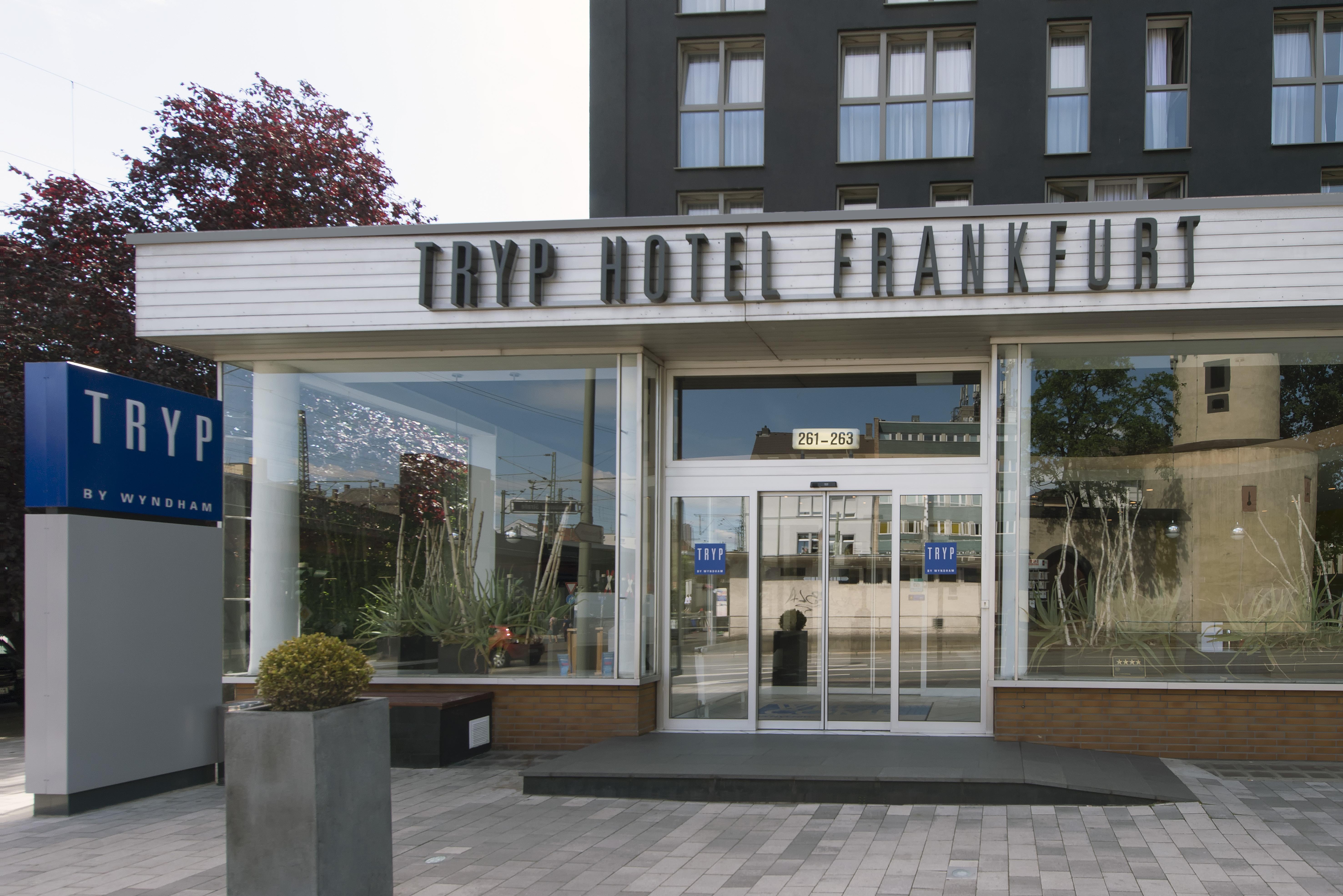 Hotel Tryp By Wyndham Frankfurt Frankfurt am Main Exterior foto